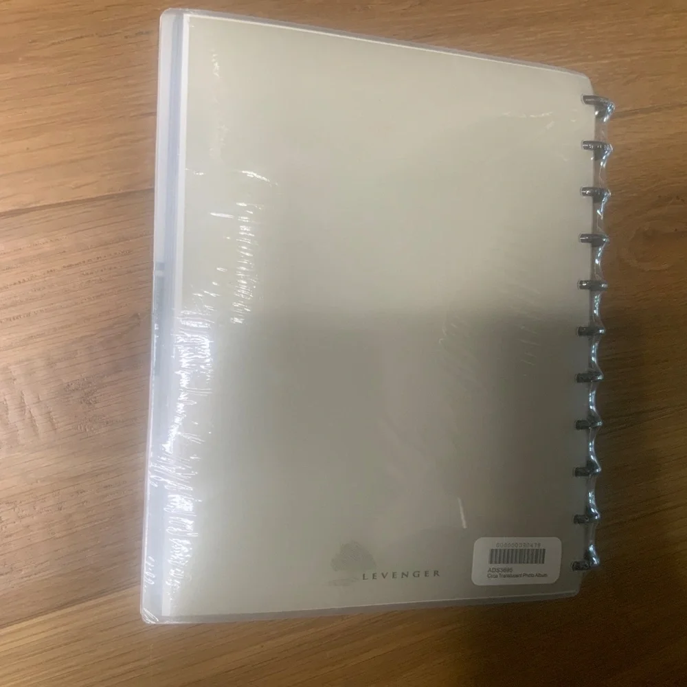 Brand New, Sealed Levenger Circa Translucent Photo Album, Letter Size